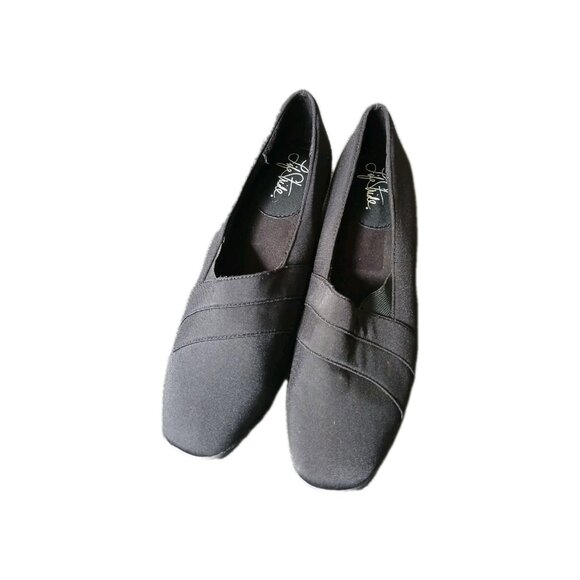 Life Stride Womens 7.5 Black Slip On Low Wedge Dress Heels Shoes Classic Office - Picture 1 of 8